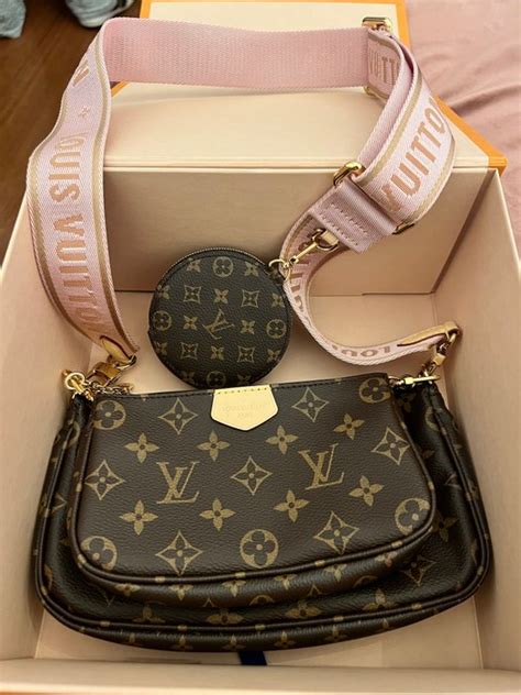 borsa louis vuitton con iniziali prezzo|borse tracolla louis vuitton.